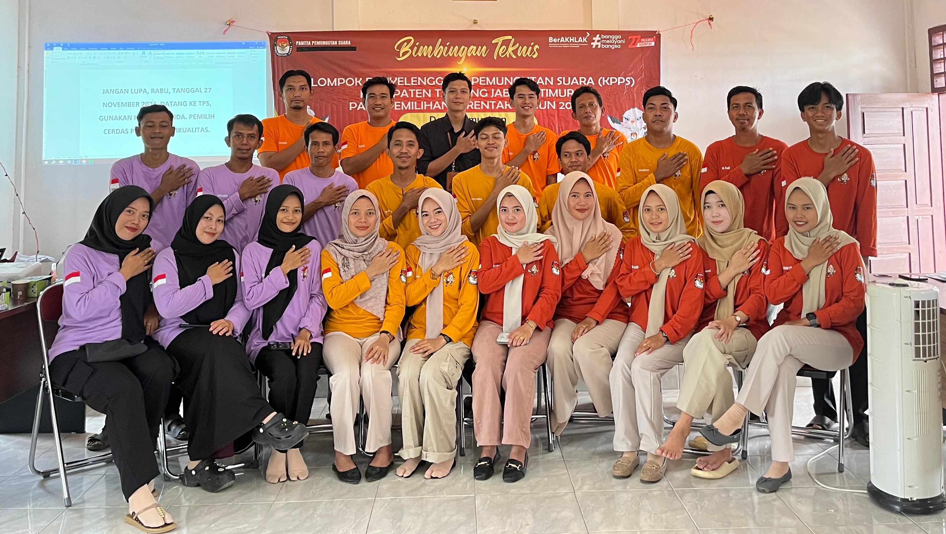 PPS Desa Pemusiran Gelar Bimtek KPPS Untuk Sukseskan Pemilihan Serentak Tahun 2024